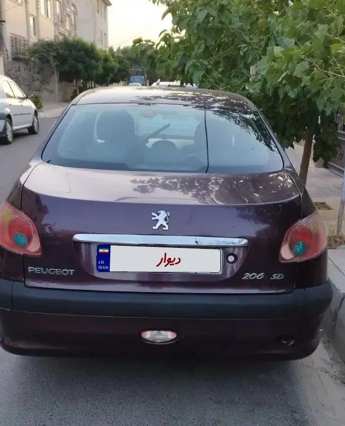پژو ۲۰۶ صندوق دار v8 - 1391