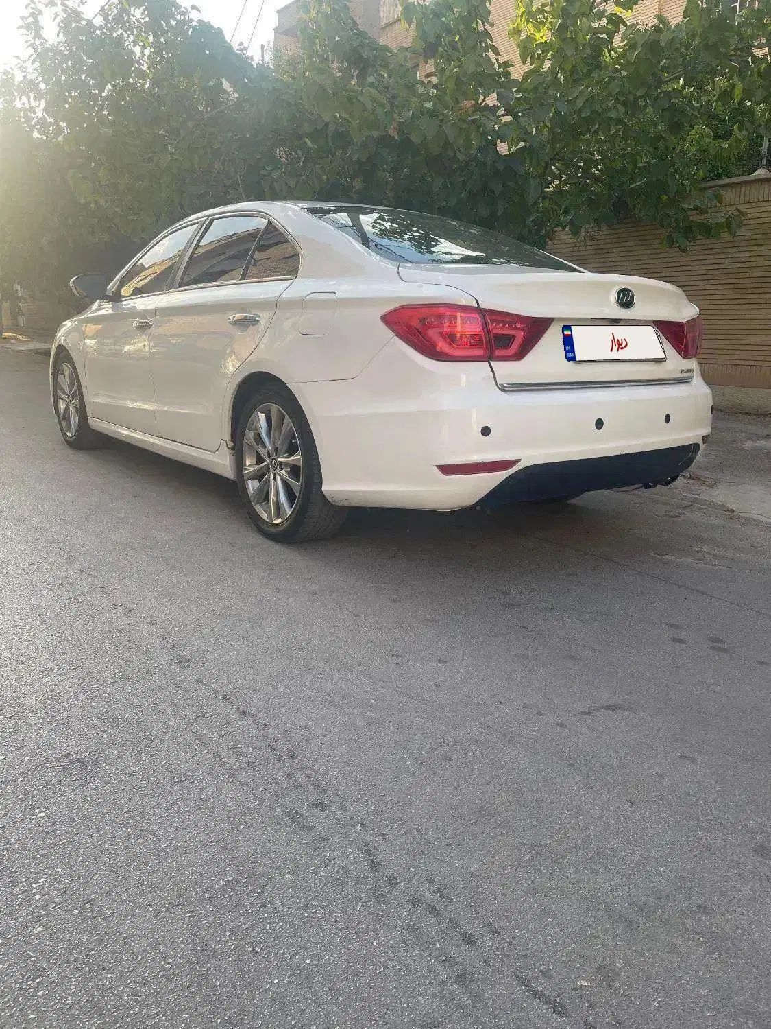 لیفان 820 اتوماتیک - 1395