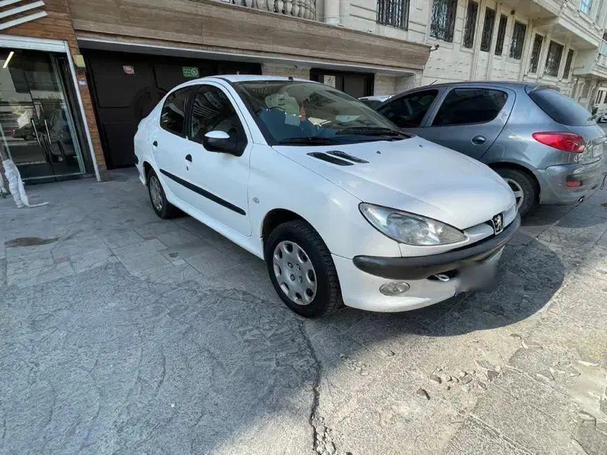 پژو ۲۰۶ صندوق دار v8 - 1396