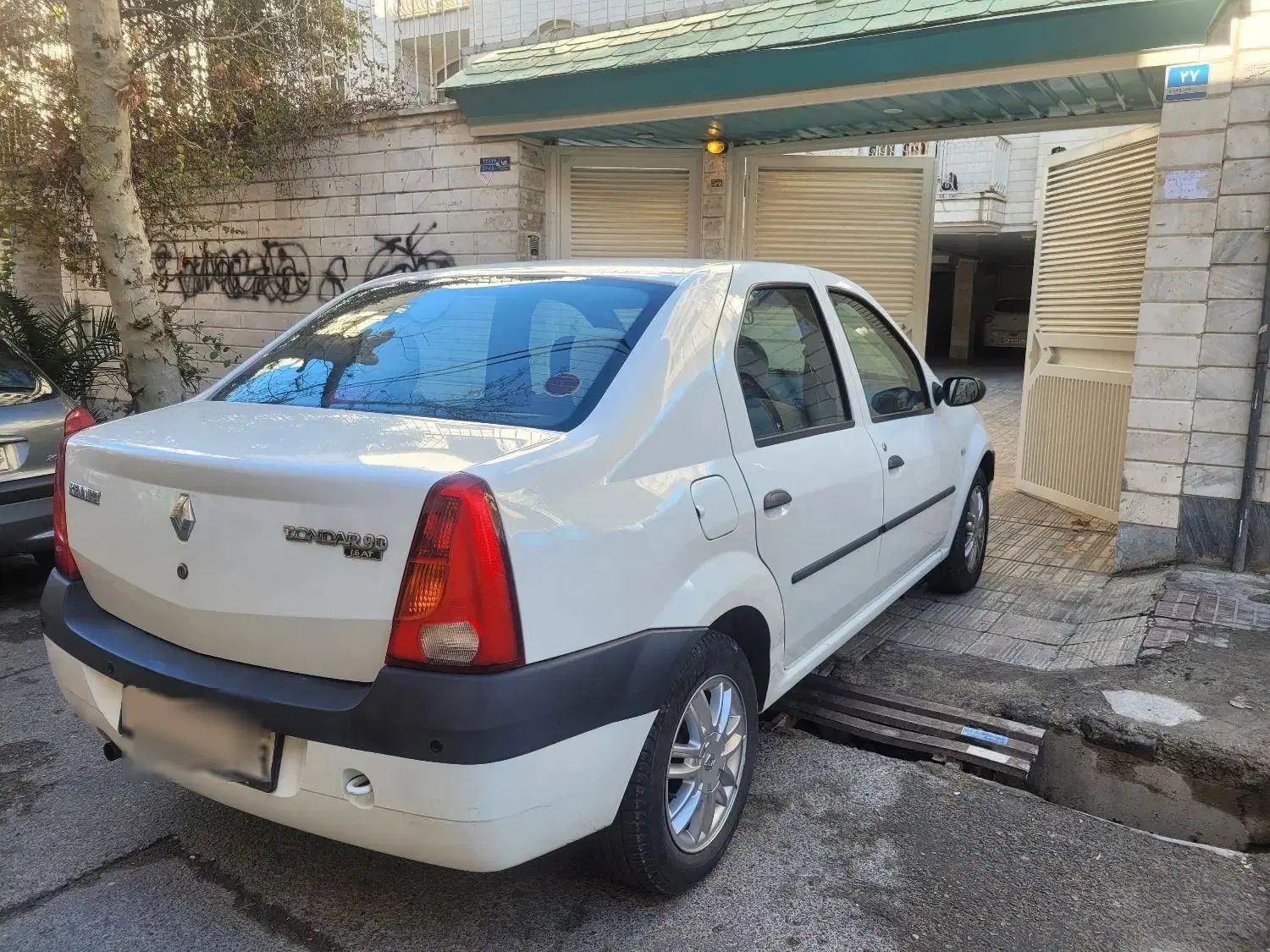 خودرو رنو، تندر 90 آگهی ann_19951663
