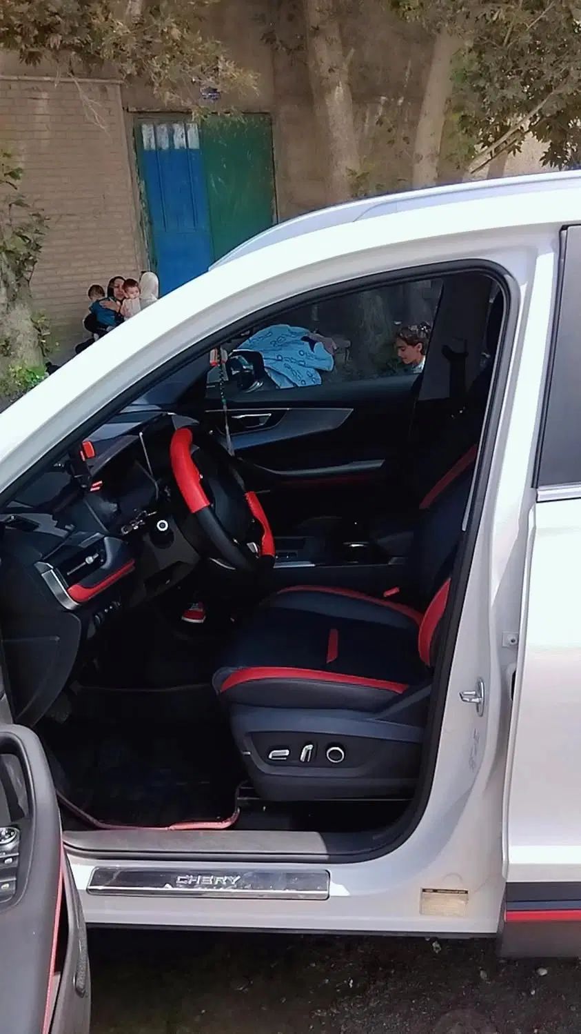 ام وی ام X55 پرو اکسلنت - 1402