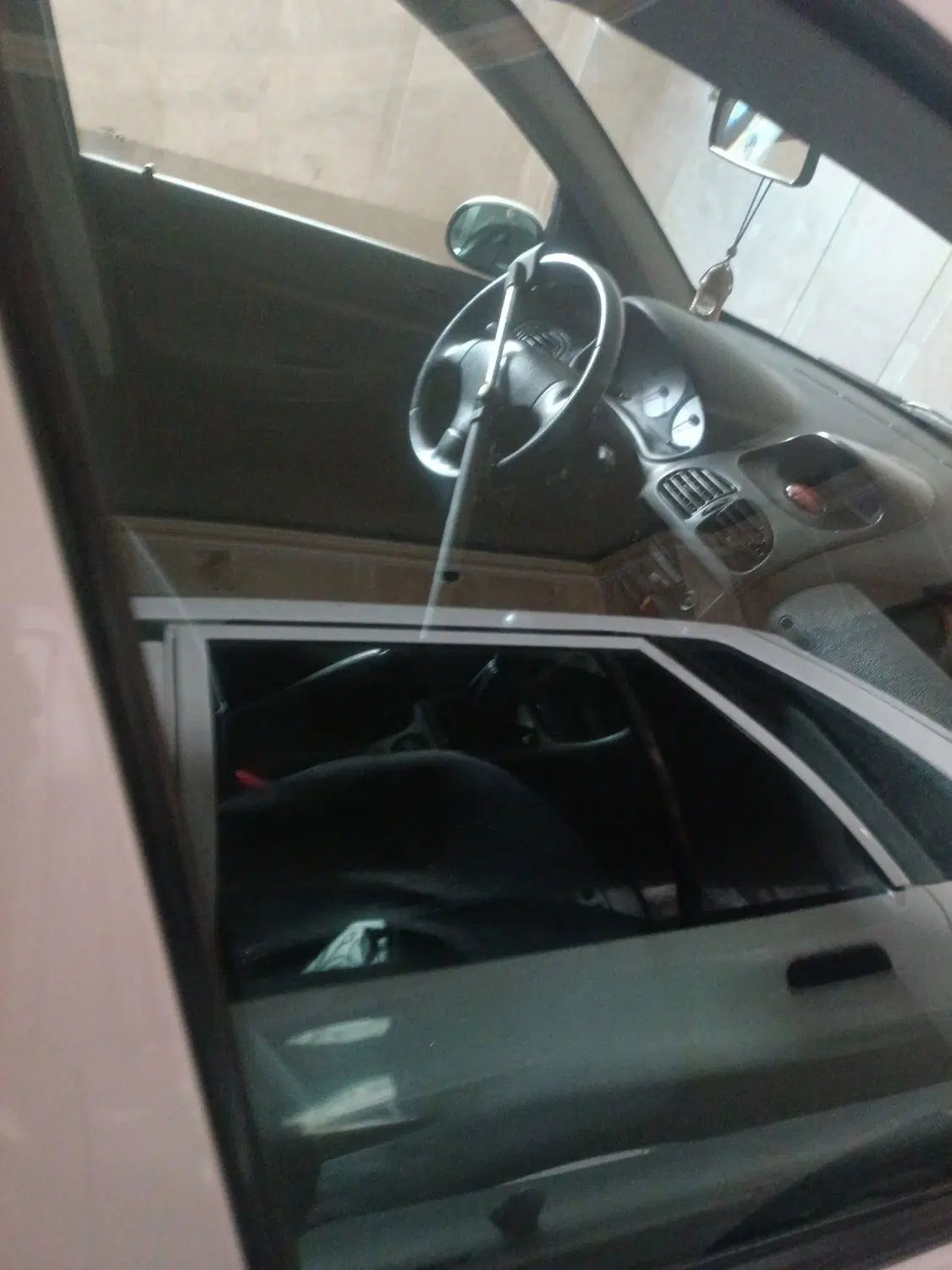 پژو ۲۰۶ صندوق دار v8 - 1395