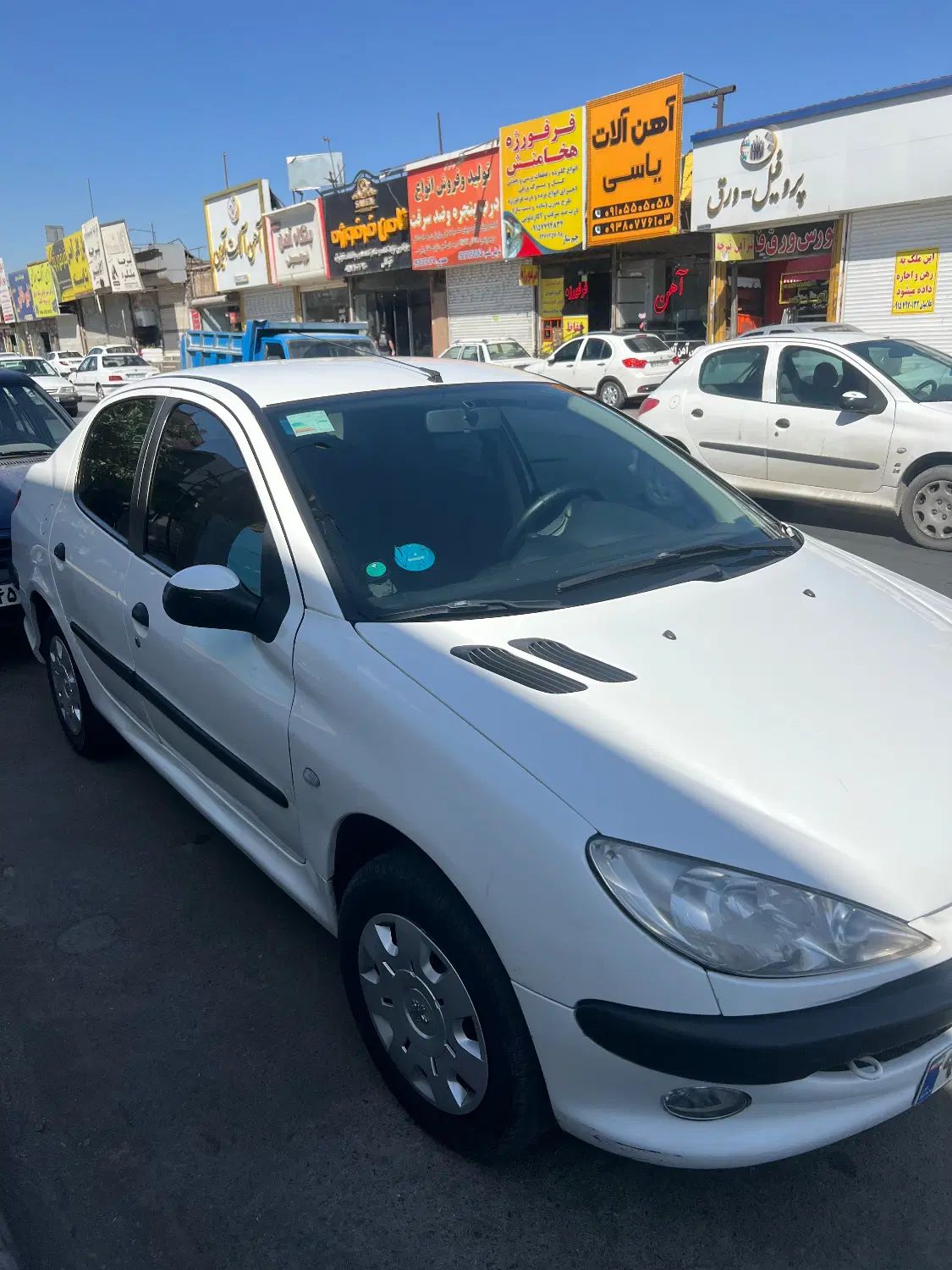 پژو ۲۰۶ صندوق دار v8 - 1390