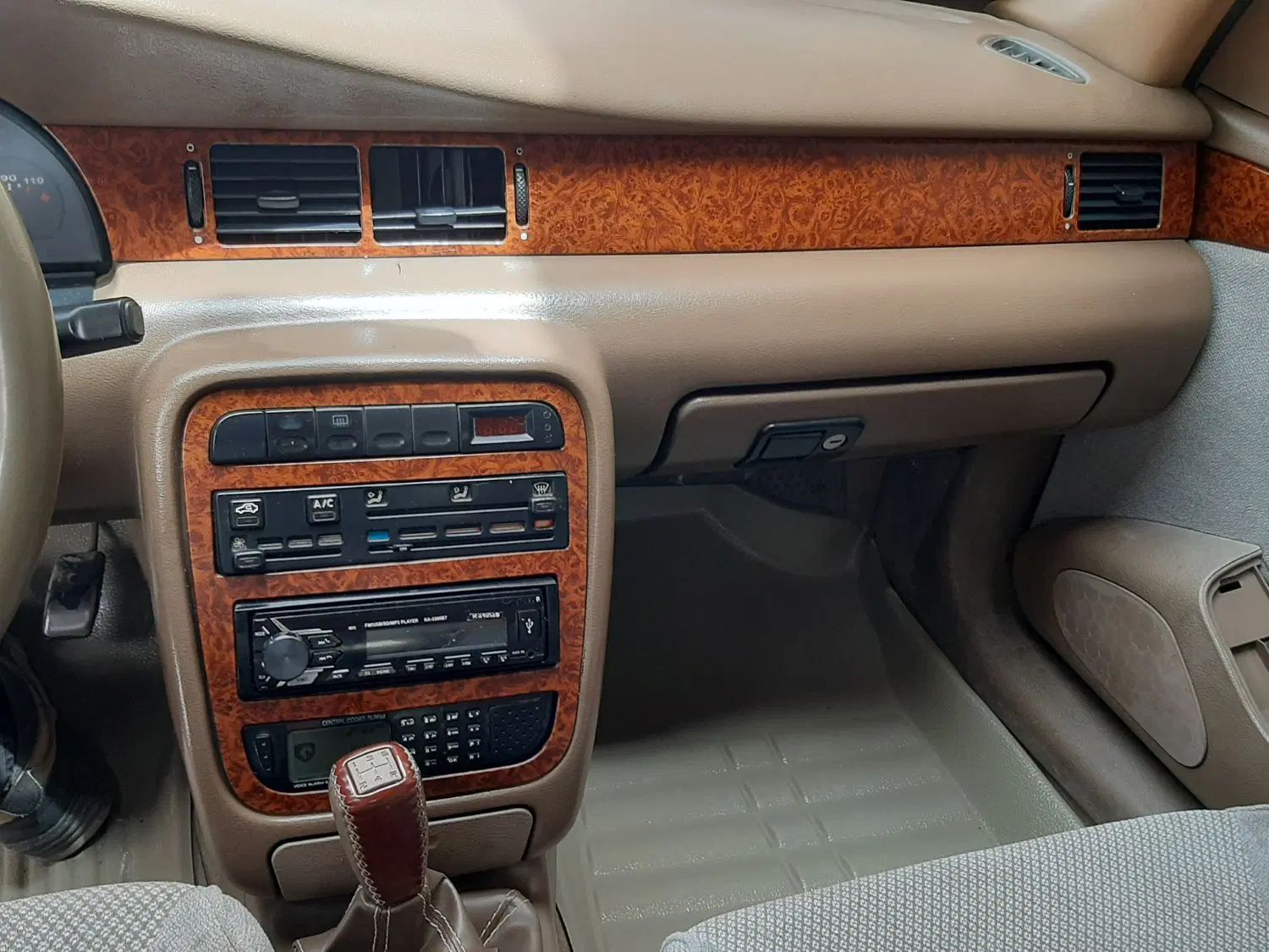 سمند LX XU7 - 1382