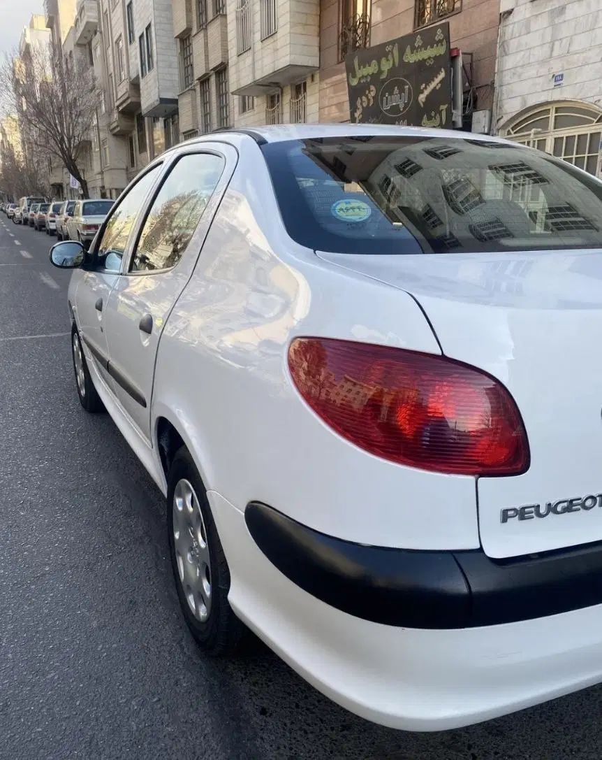 پژو ۲۰۶ صندوق دار v8 - 1393