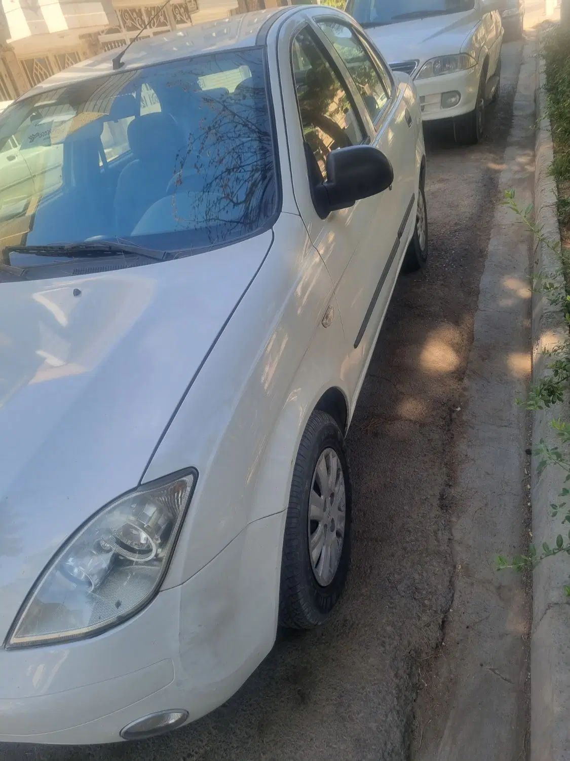 تیبا صندوق دار SX - 1400