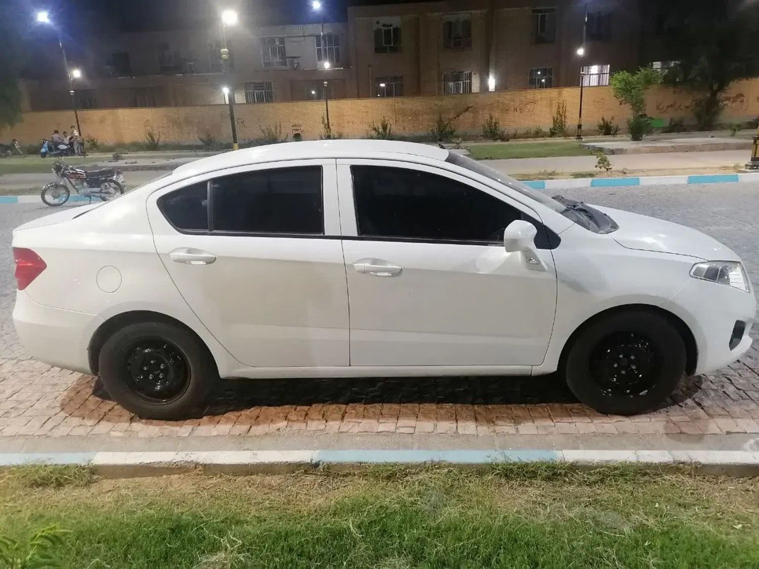 خودرو برلیانس، H230 آگهی ann_19953050