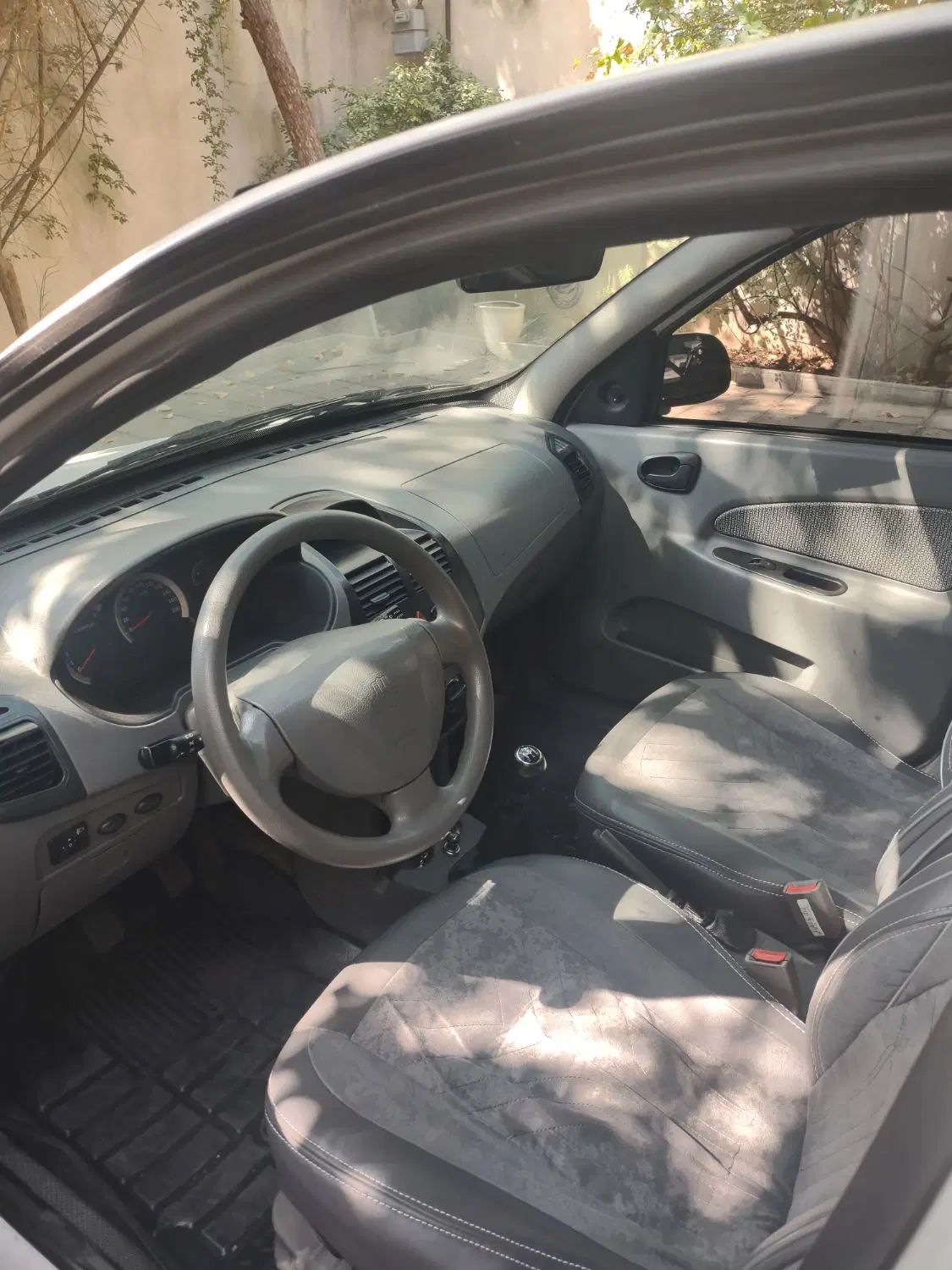 تیبا صندوق دار SX - 1396