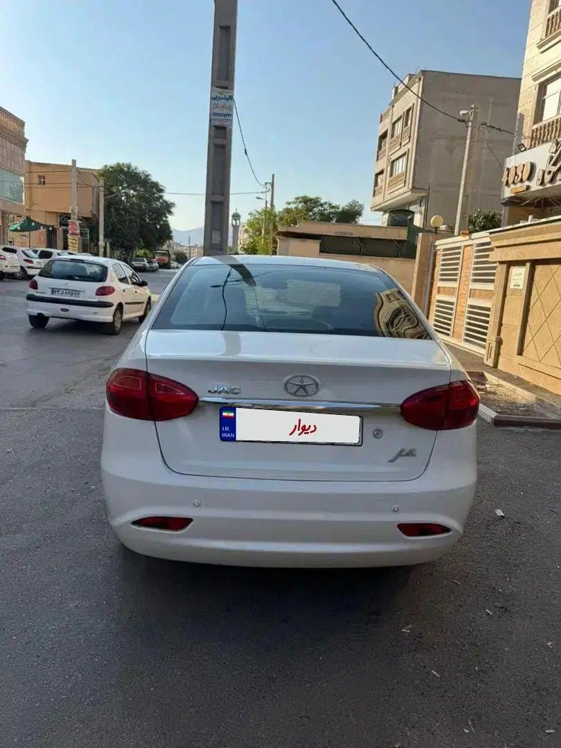 جک J4 اتوماتیک ساده - 1403