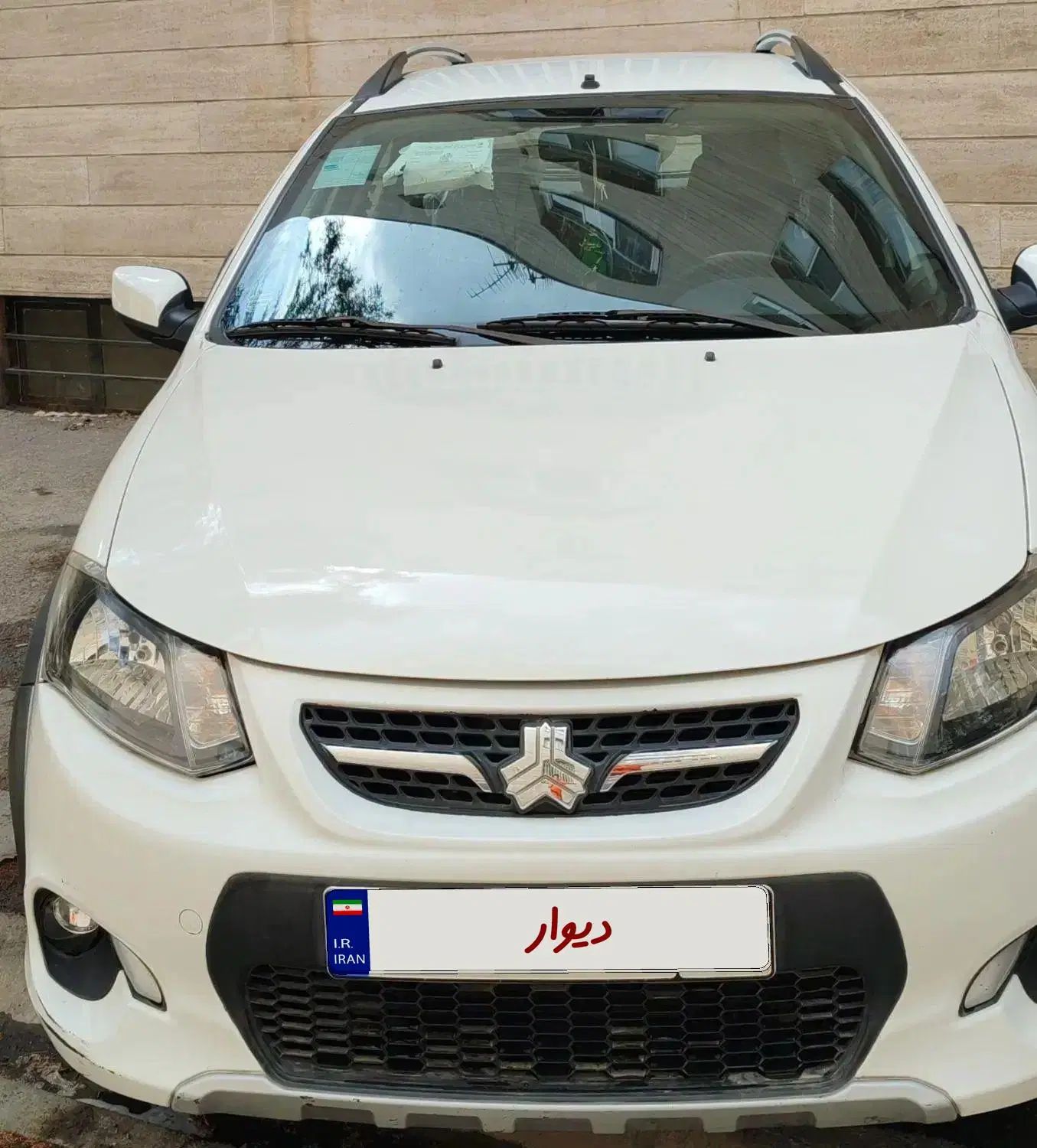خودرو کوییک، معمولی آگهی ann_19953266