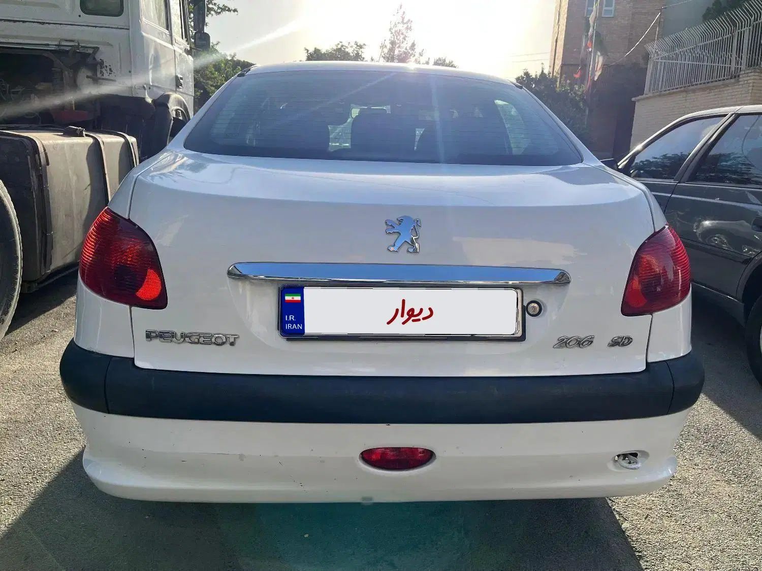 پژو ۲۰۶ صندوق دار v8 - 1398