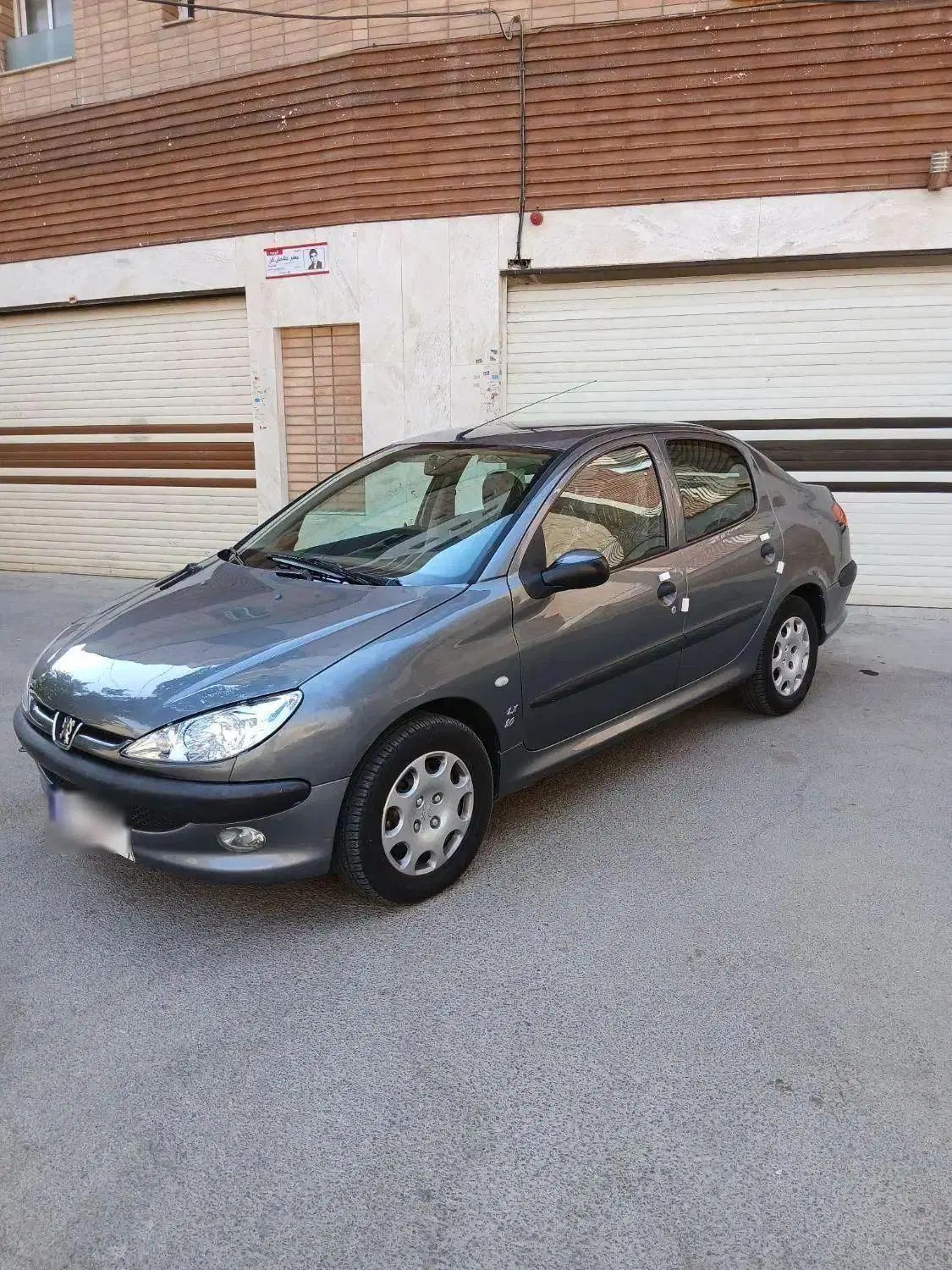 پژو ۲۰۶ صندوق دار v8 - 1393