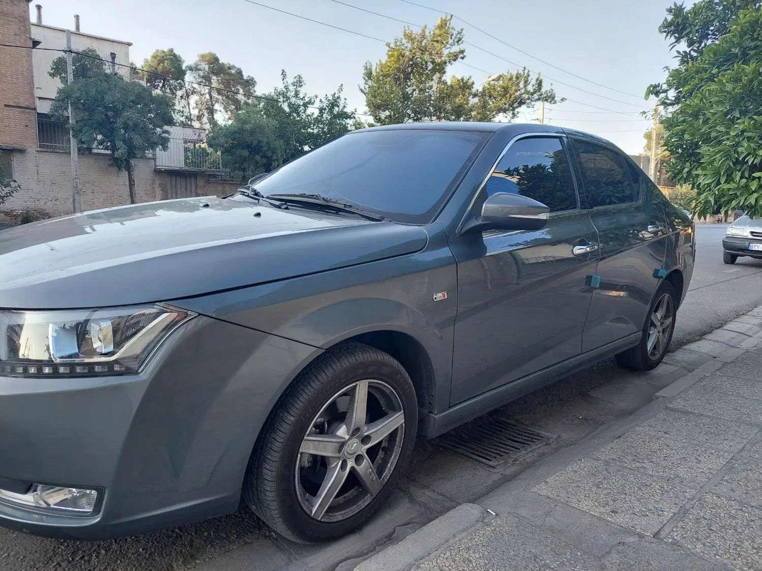 دنا پلاس توربو اتوماتیک - 1402