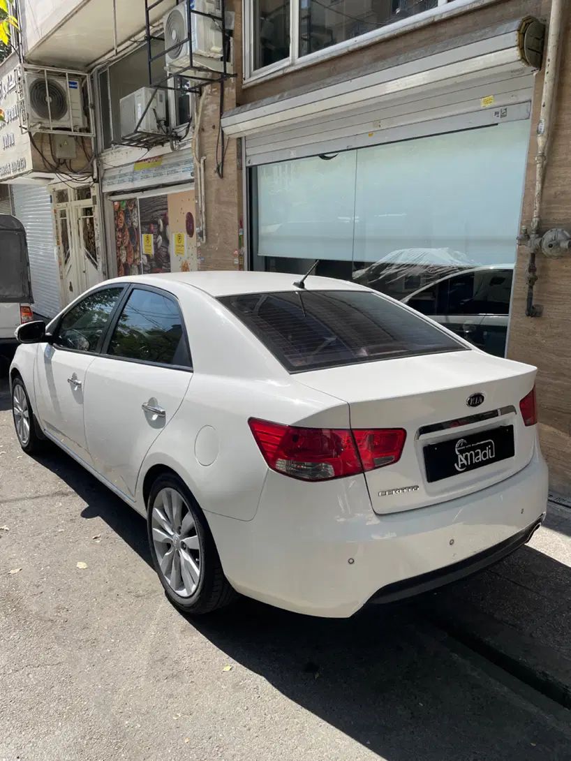 کیا سراتو 2.0 لیتر اتوماتیک GT لاین - 2011