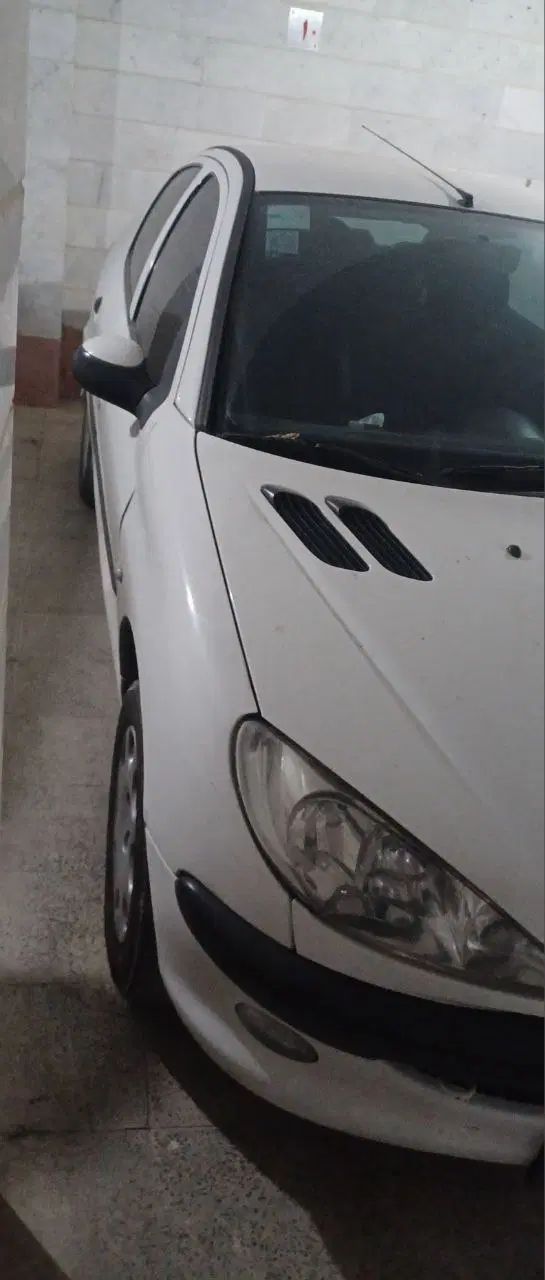 پژو ۲۰۶ صندوق دار v8 - 1391