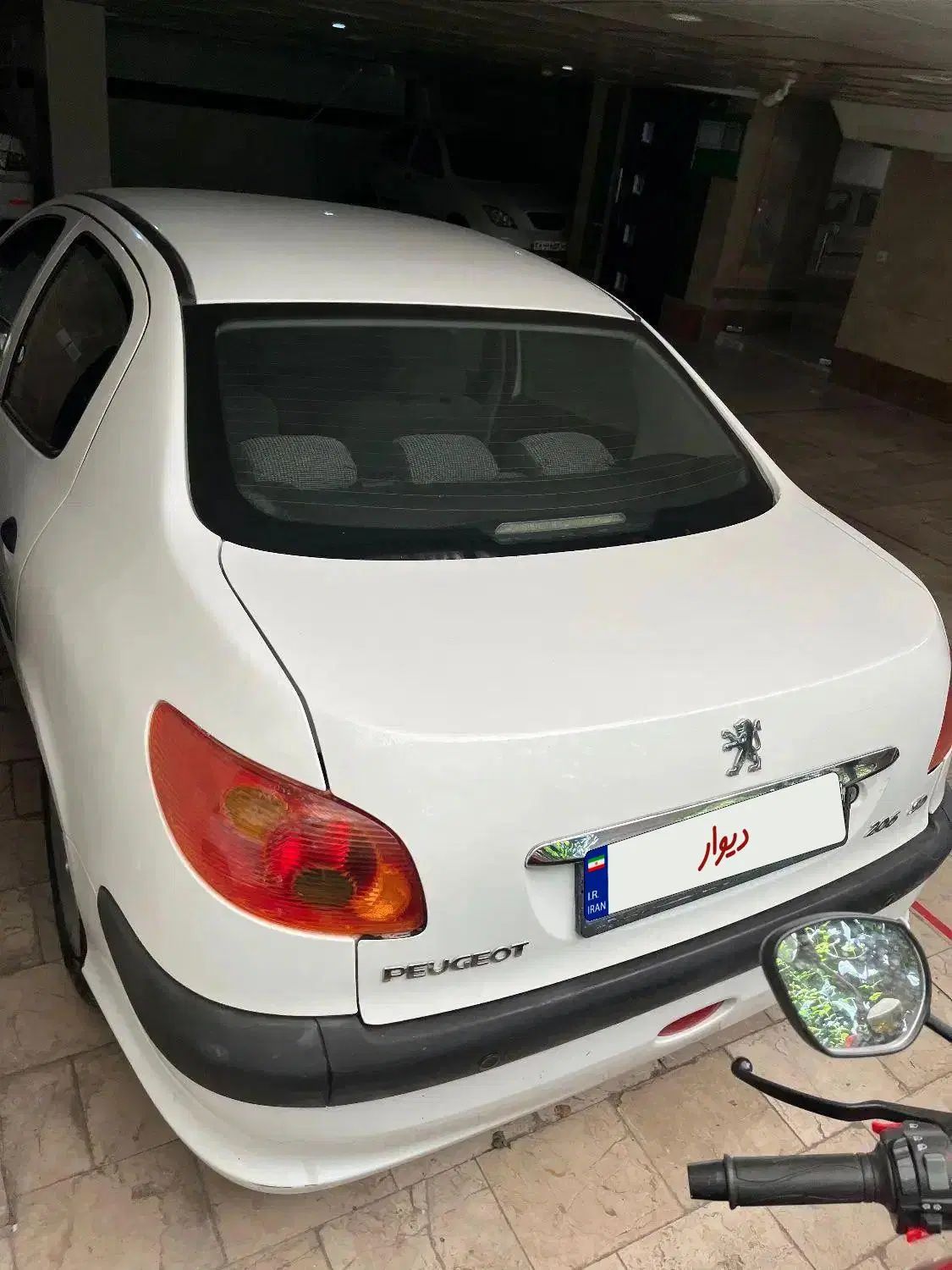 پژو ۲۰۶ صندوق دار v8 - 1393