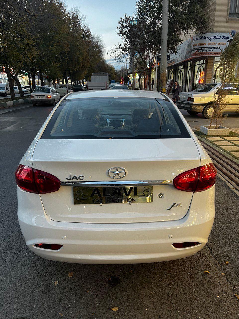 جک J4 اتوماتیک ساده - 1404