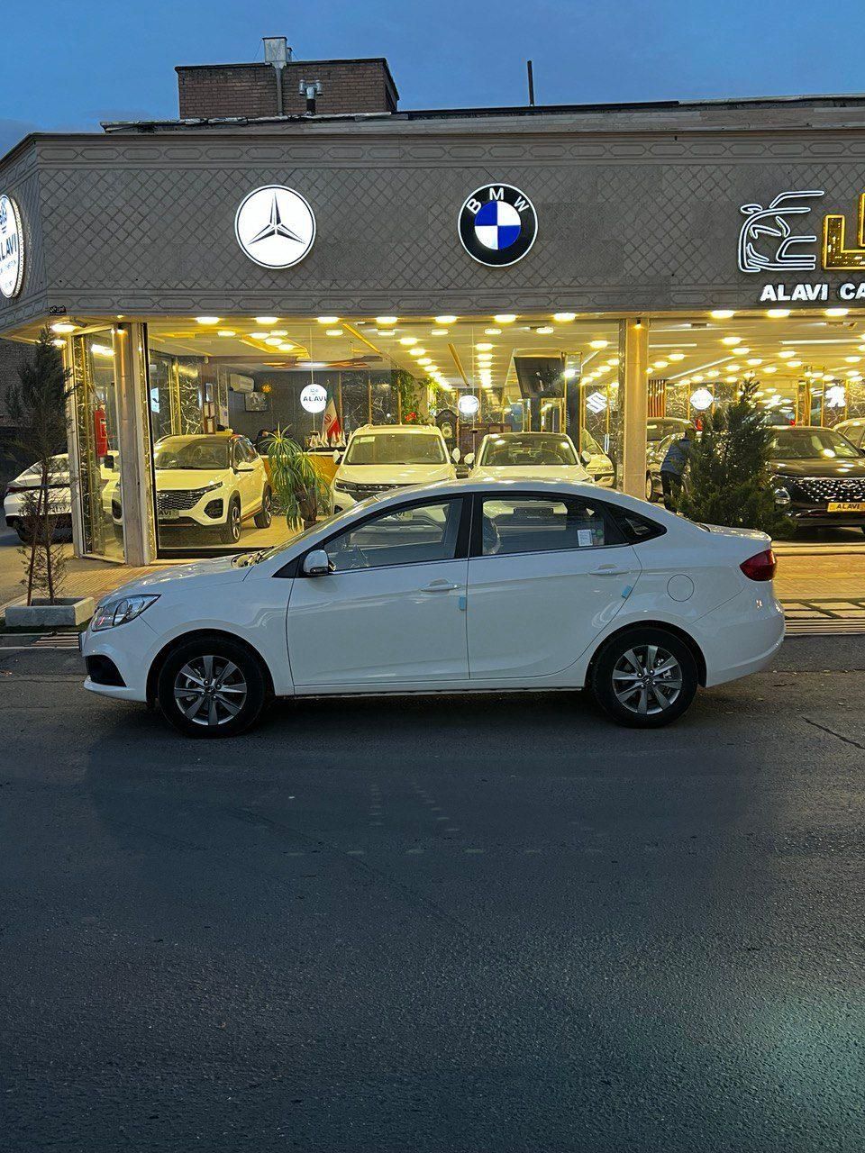 جک J4 اتوماتیک ساده - 1404