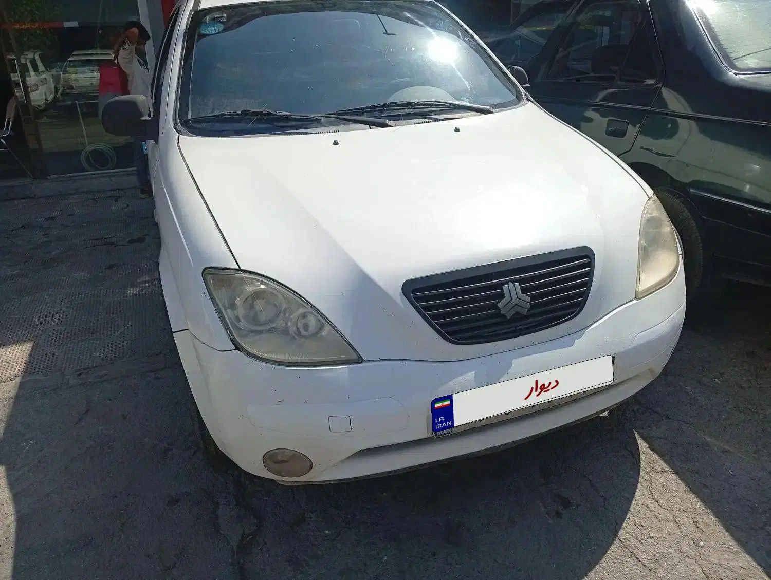 تیبا صندوق دار LX - 1390