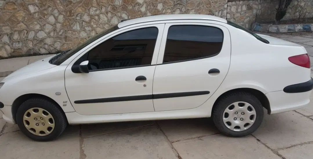 پژو ۲۰۶ صندوق دار v8 - 1399