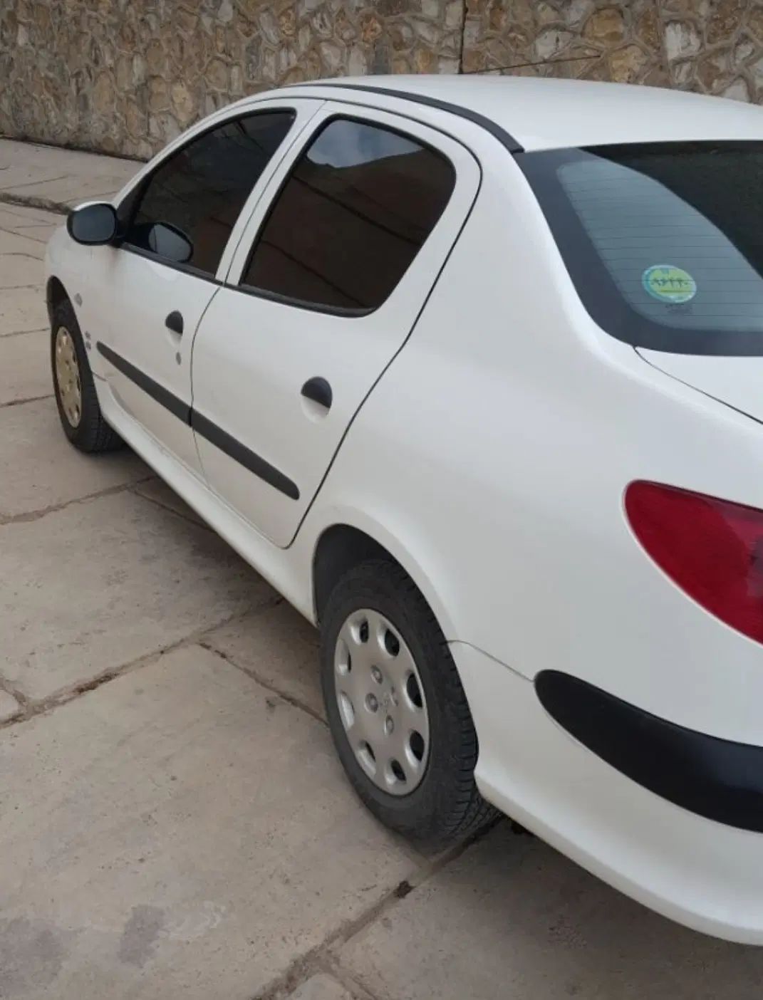 پژو ۲۰۶ صندوق دار v8 - 1399