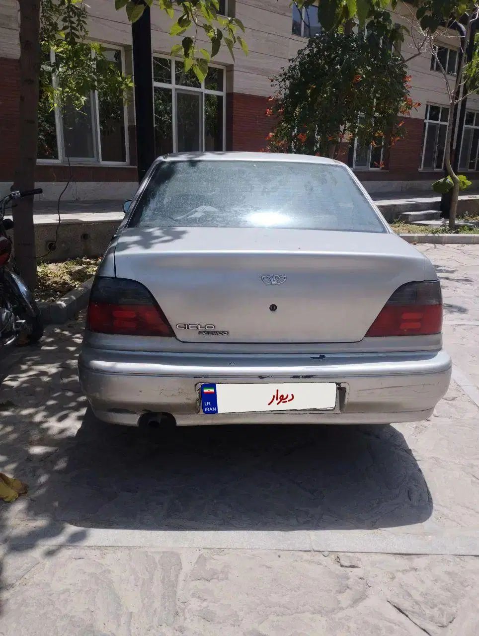 دوو سیلو سدان - 1383