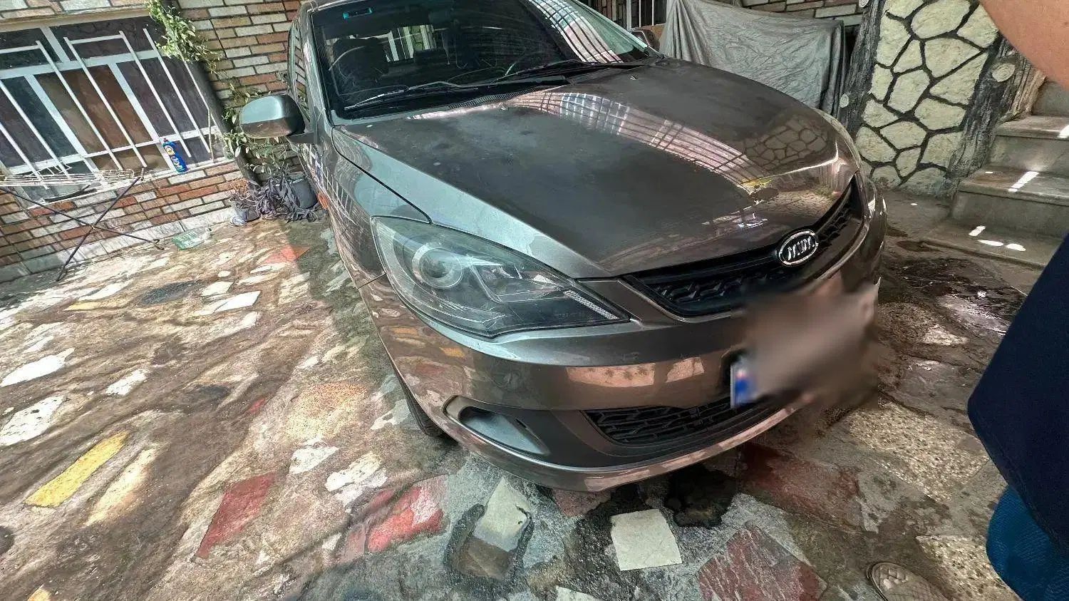 ام وی ام 315 صندوقدار اسپرت دنده‌ای - 1394