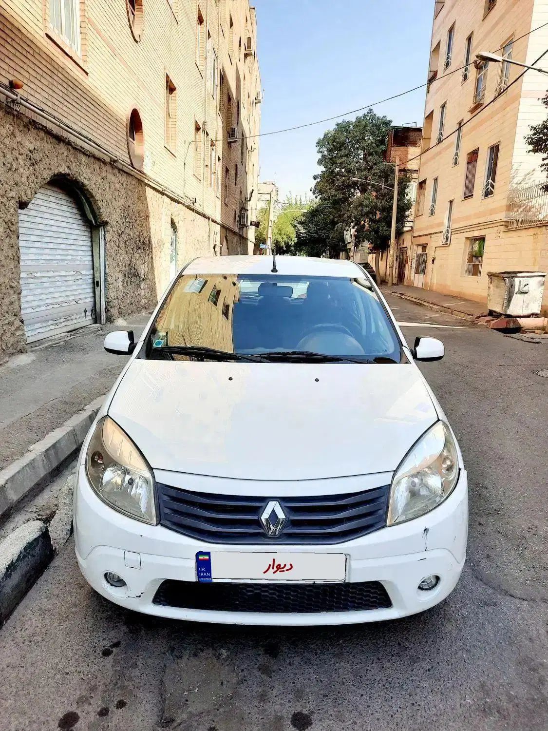 رنو ساندرو اتوماتیک - 1396
