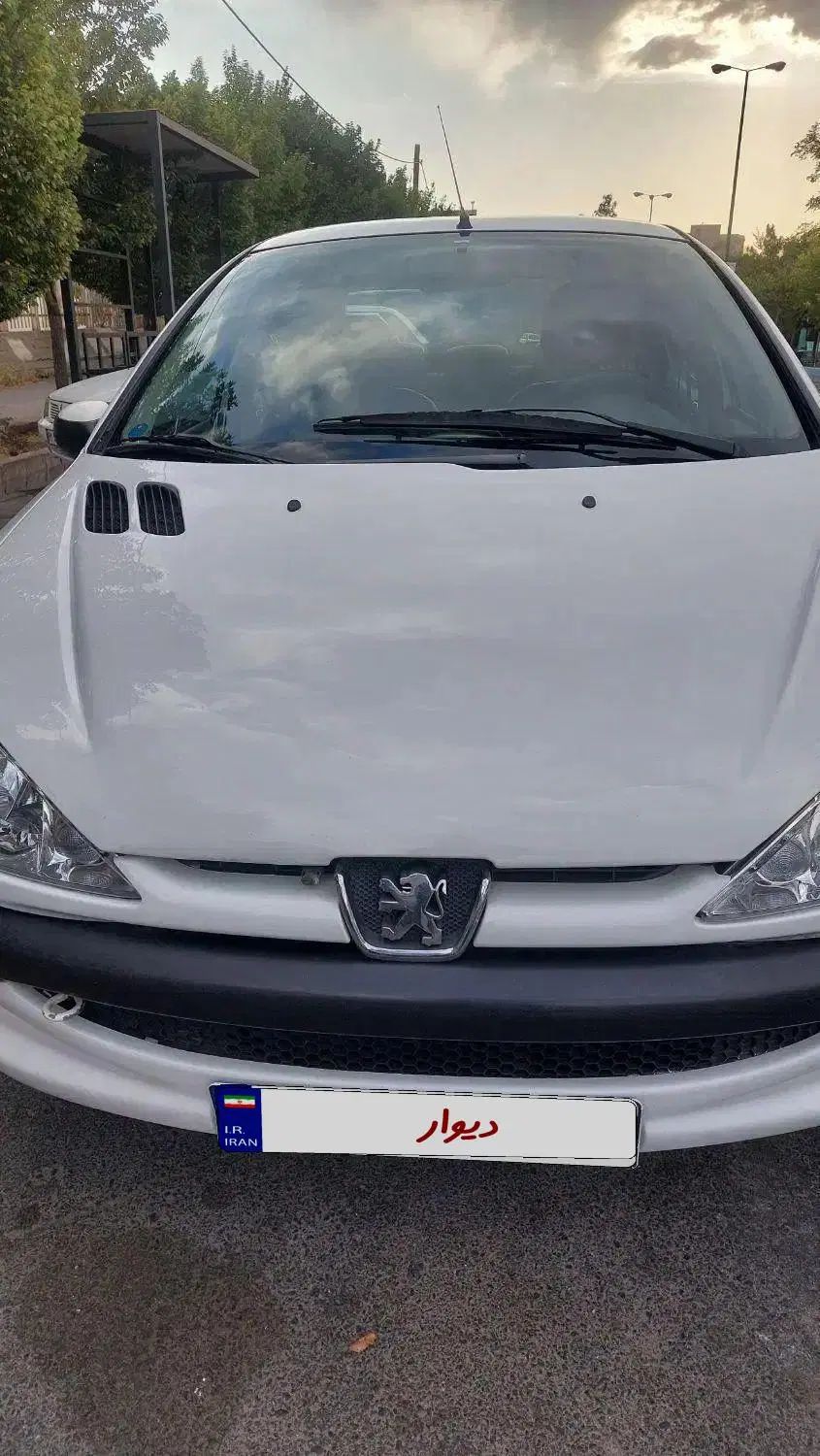 پژو ۲۰۶ صندوق دار v8 - 1397