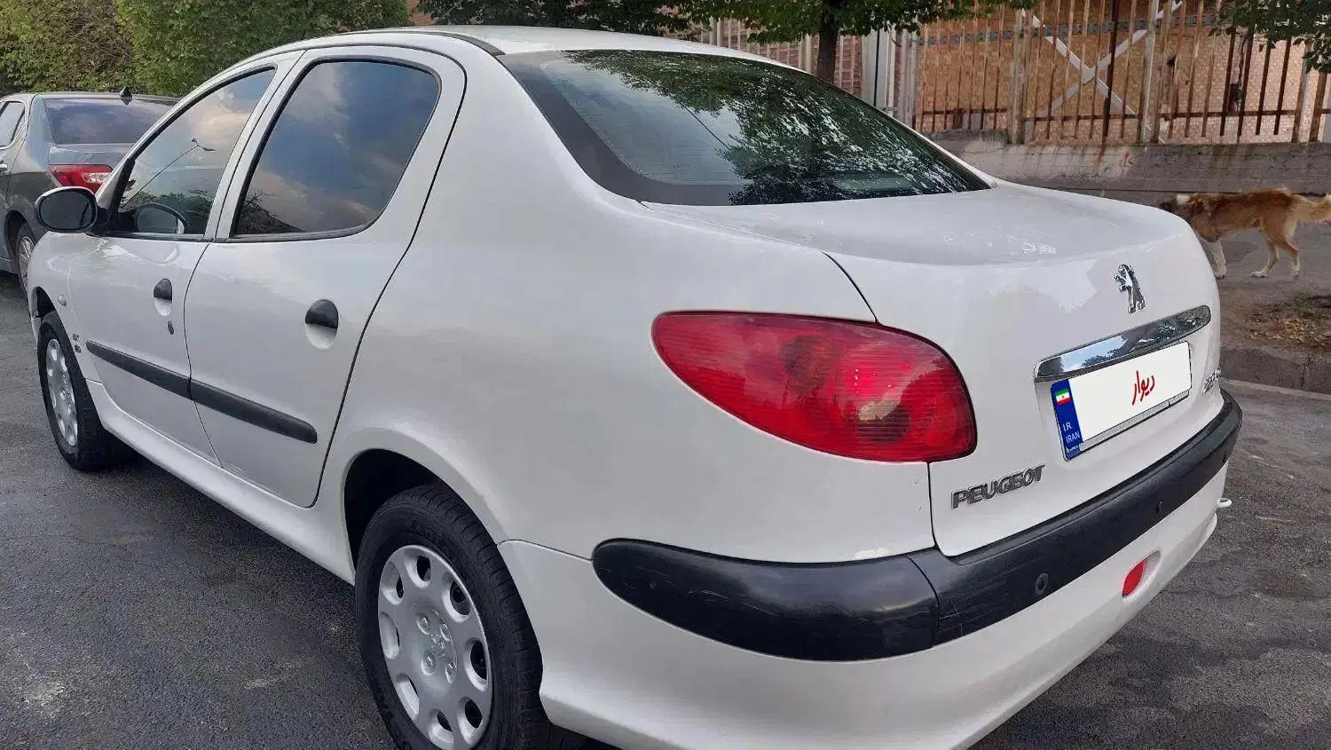 پژو ۲۰۶ صندوق دار v8 - 1397