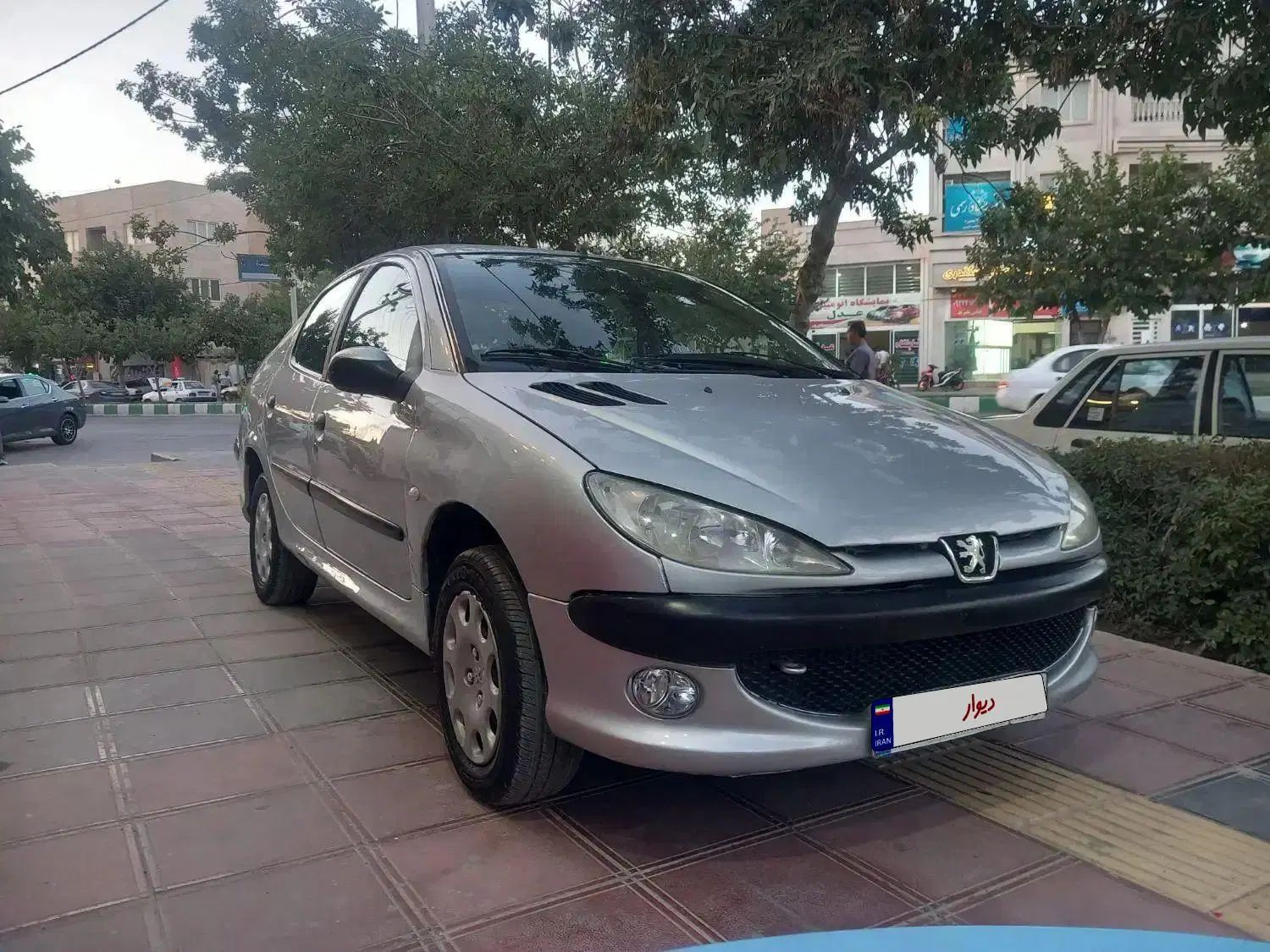 پژو ۲۰۶ صندوق دار v8 - 1386