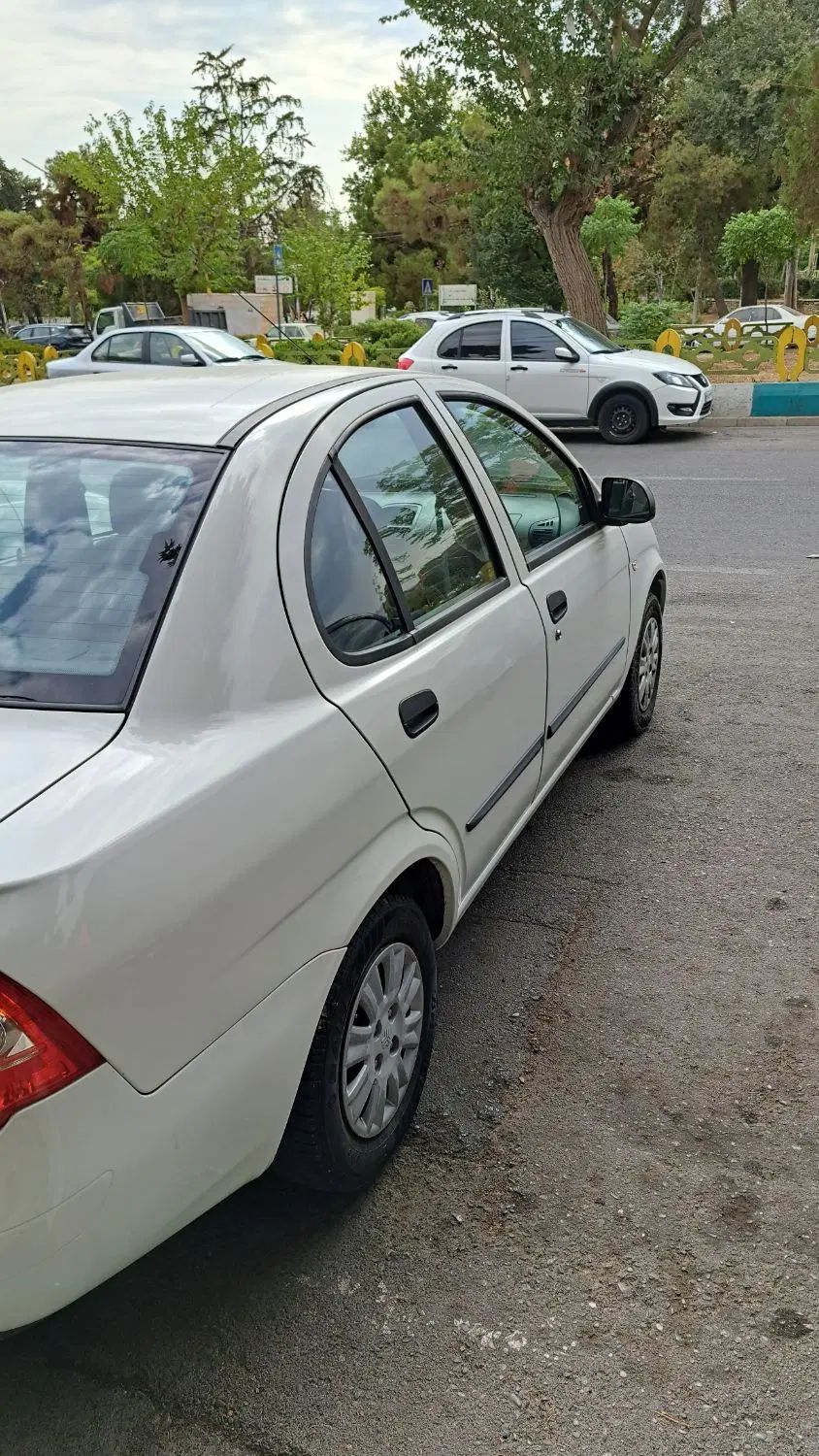 تیبا صندوق دار SX - 1400