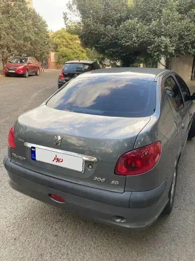 پژو ۲۰۶ صندوق دار v8 - 1399