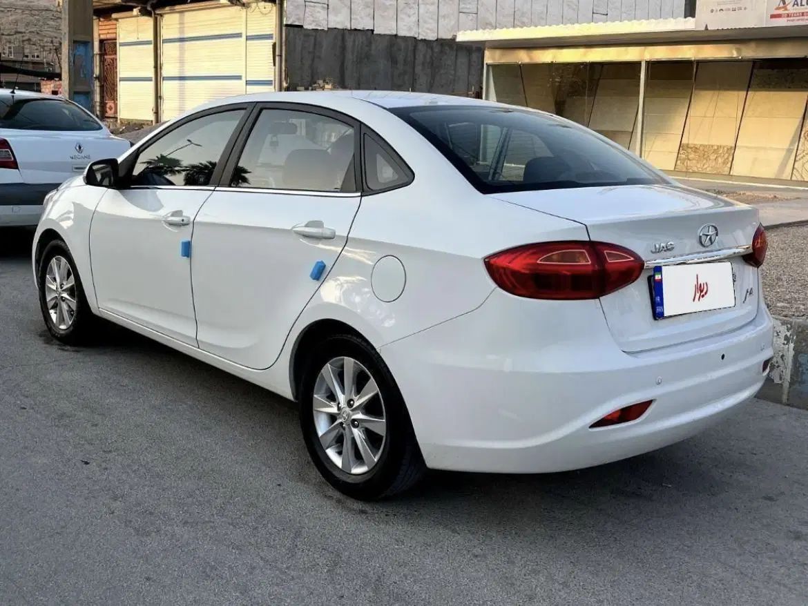 جک J4 اتوماتیک ساده - 1398