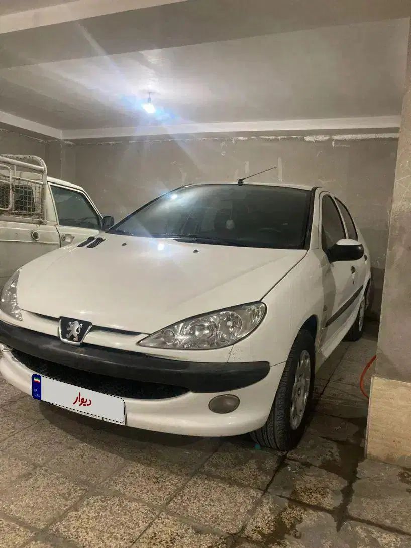 پژو ۲۰۶ صندوق دار v8 - 1392