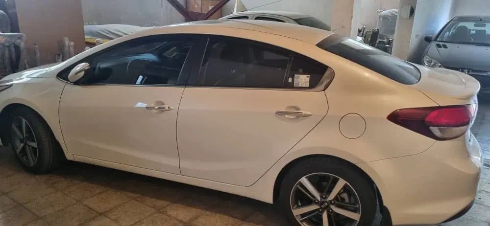 کیا سراتو 2.0 لیتر اتوماتیک GT لاین - 2017
