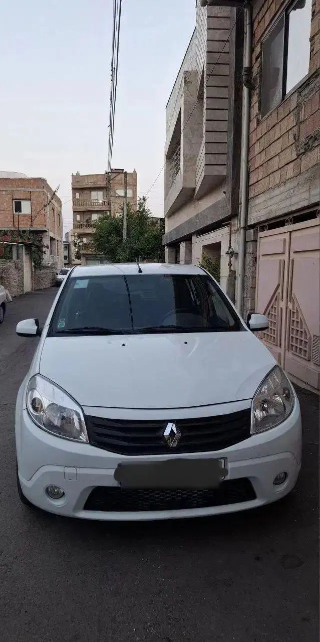 رنو ساندرو اتوماتیک - 1395