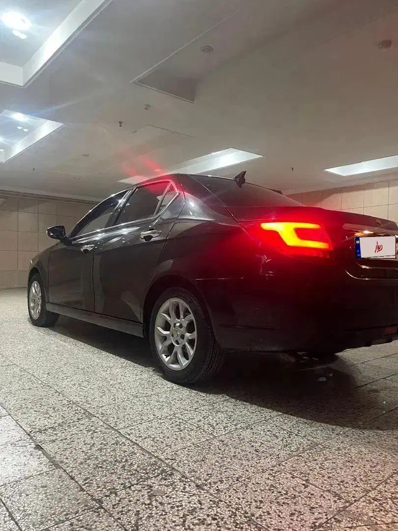 دنا پلاس توربو اتوماتیک - 1401