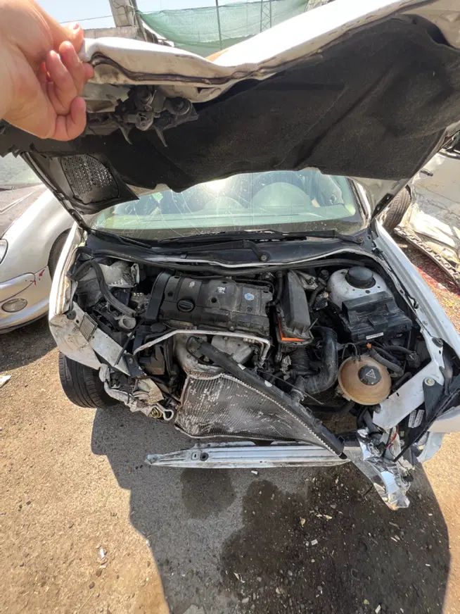 پژو ۲۰۶ صندوق دار v8 - 1396