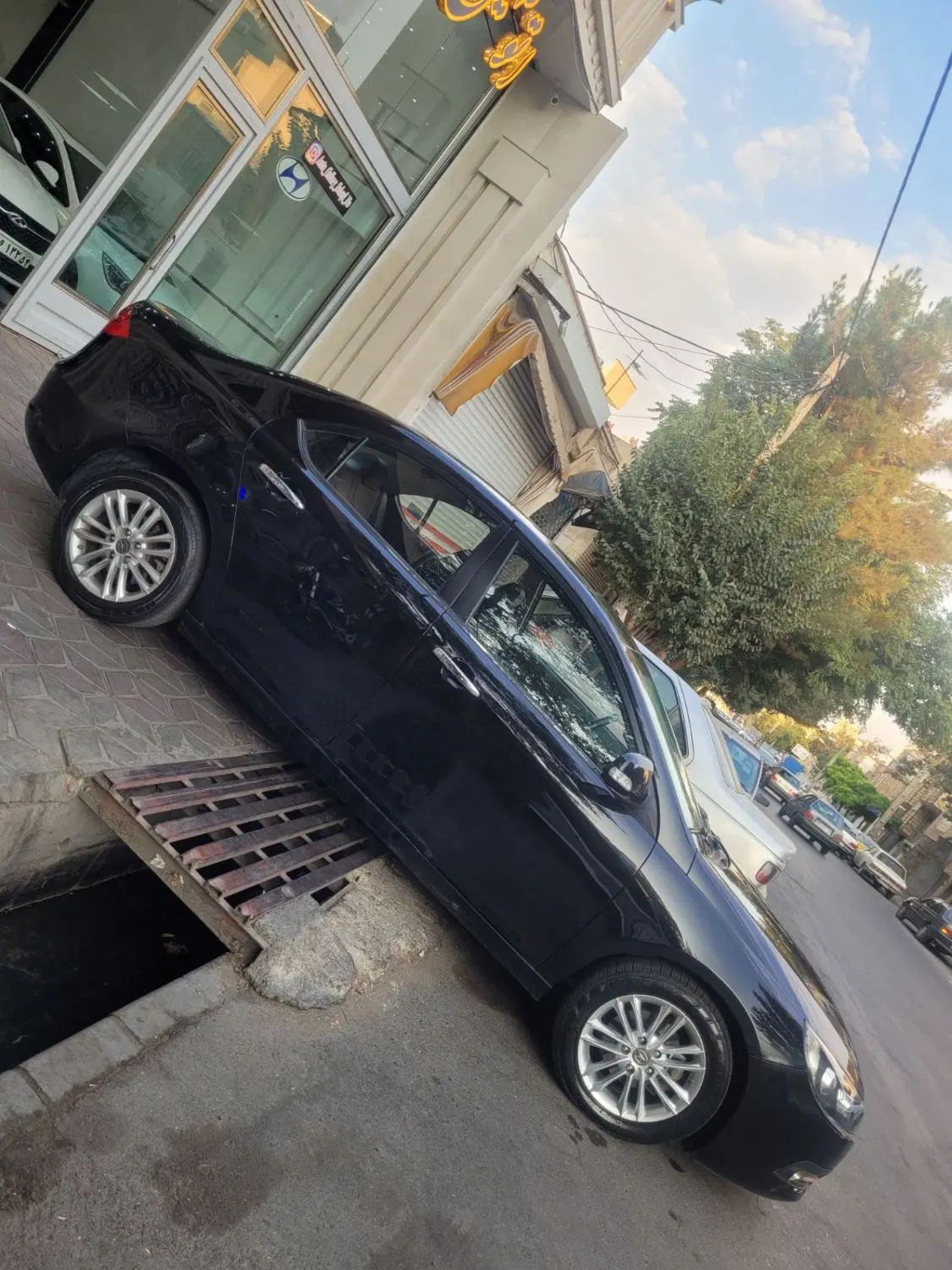 جک J5 اتوماتیک - 1394