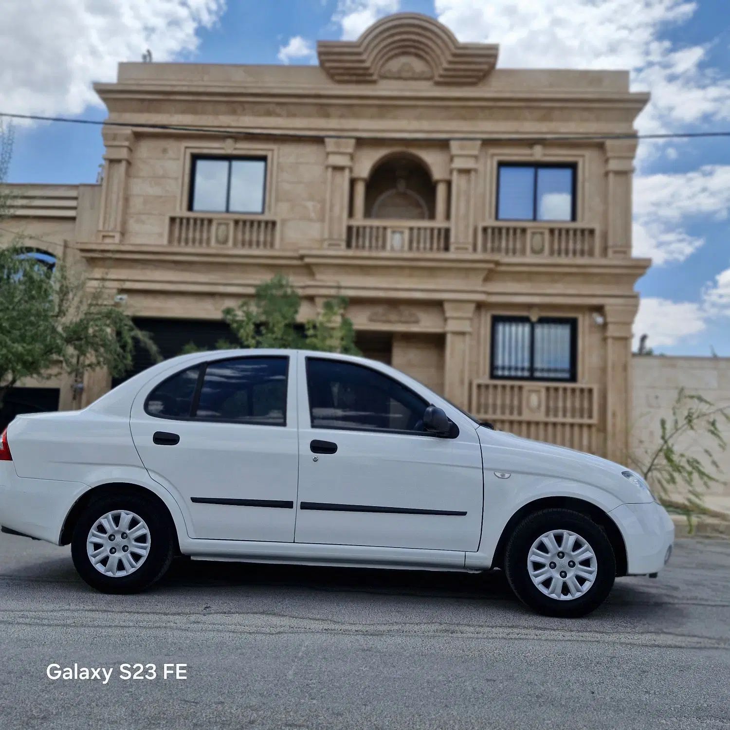 تیبا صندوق دار SX - 1400