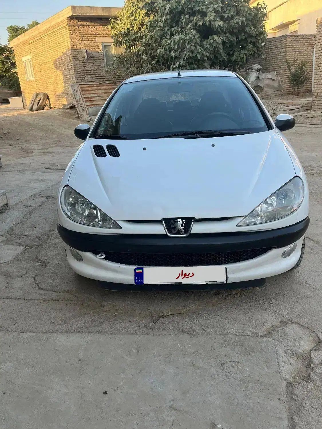 پژو ۲۰۶ صندوق دار v8 - 1394