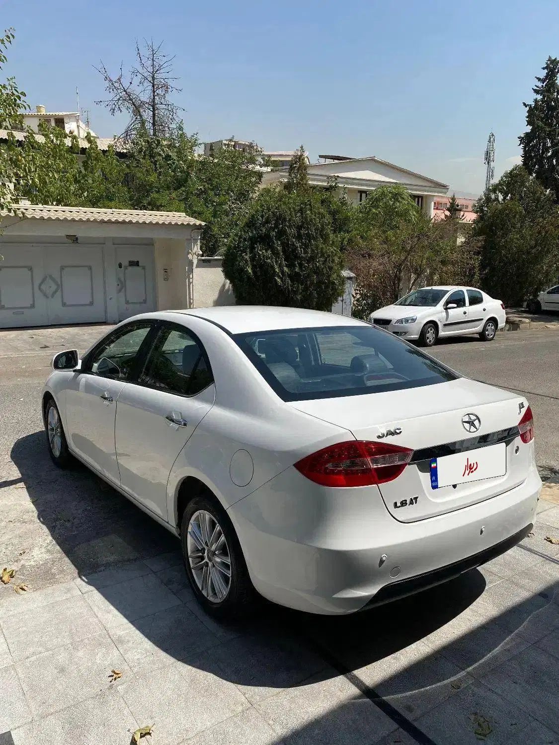 جک J5 اتوماتیک - 1395