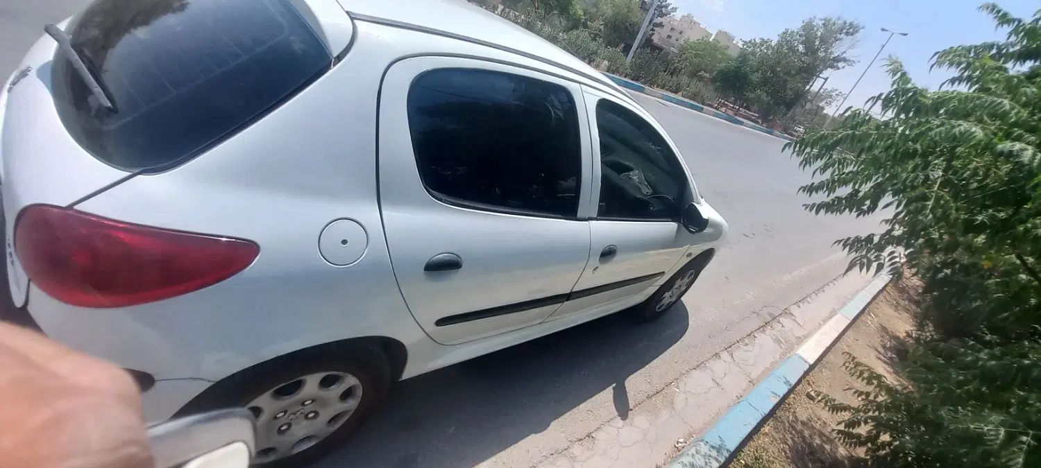 پژو 206 تیپ 2 - 1390