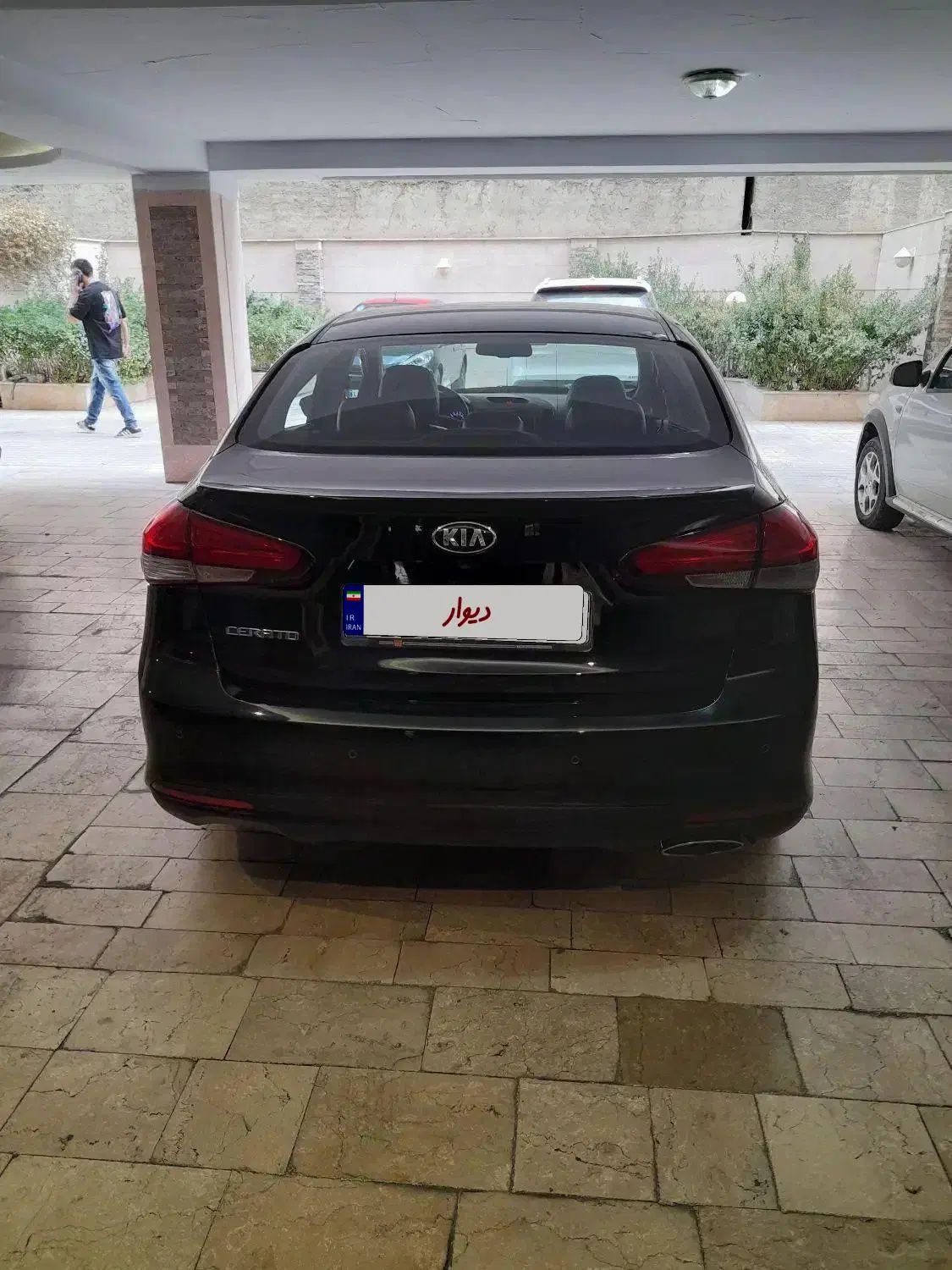 کیا سراتو 2.0 لیتر اتوماتیک GT لاین - 2017