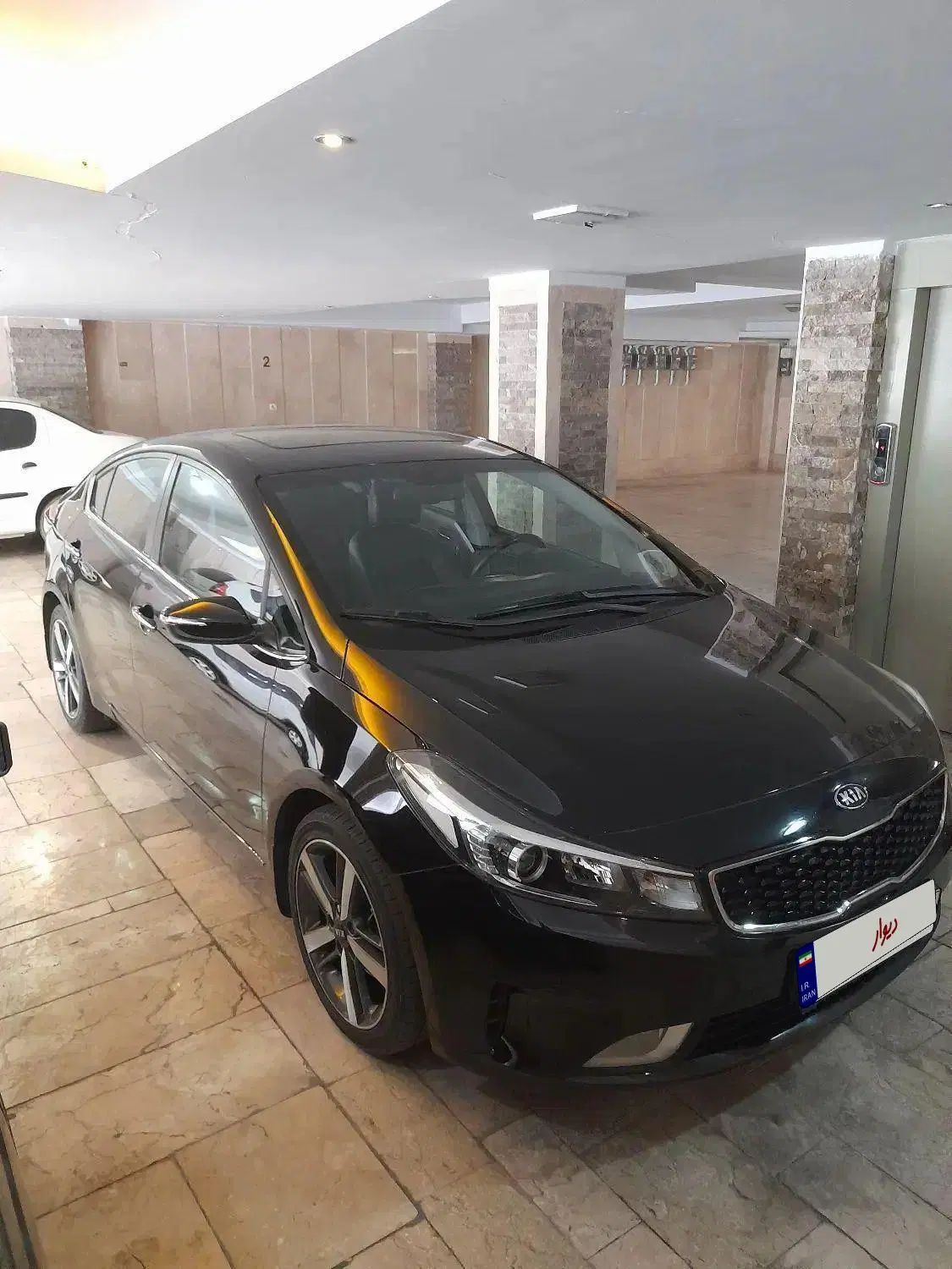 کیا سراتو 2.0 لیتر اتوماتیک GT لاین - 2017