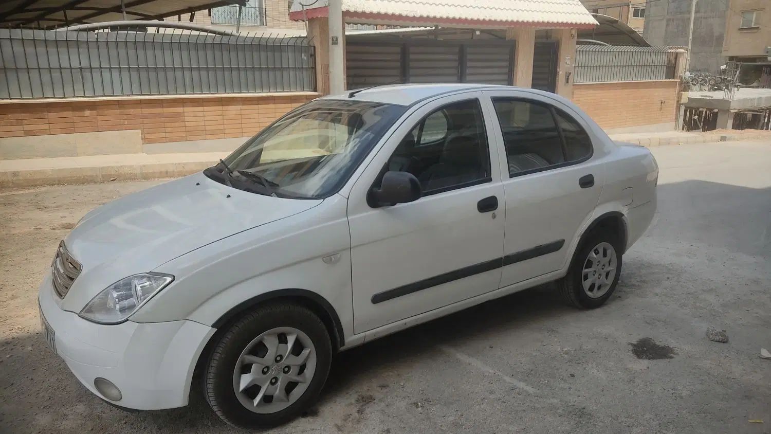 تیبا صندوق دار EX - 1395