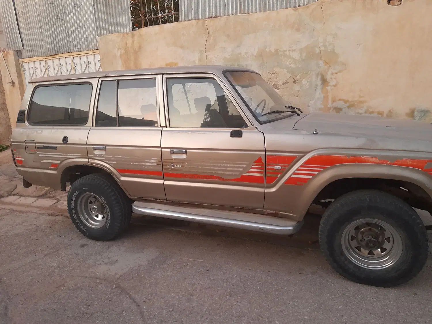 تویوتا کمری XLE - 1402