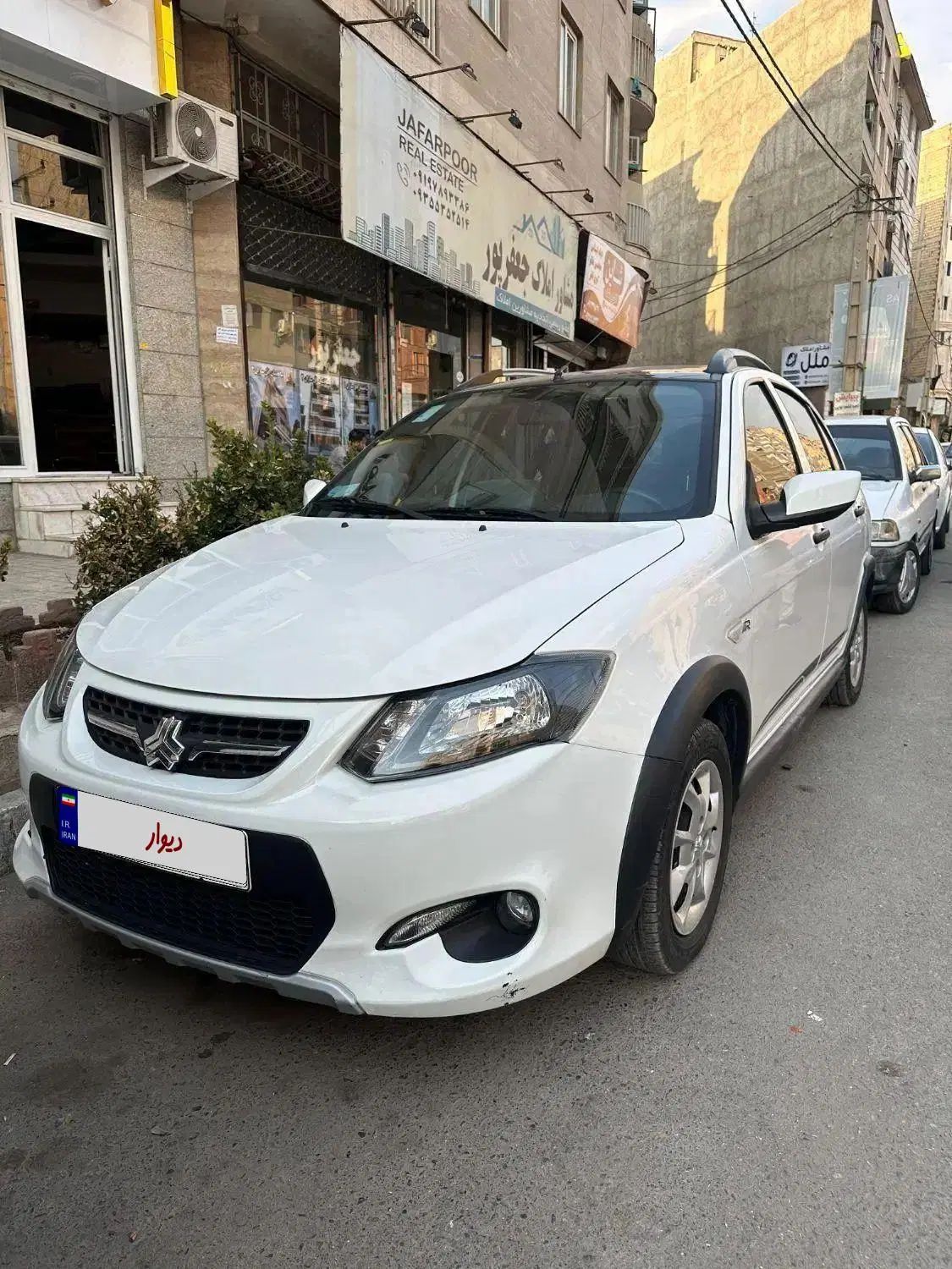 کوییک R دنده‌ای - 1402