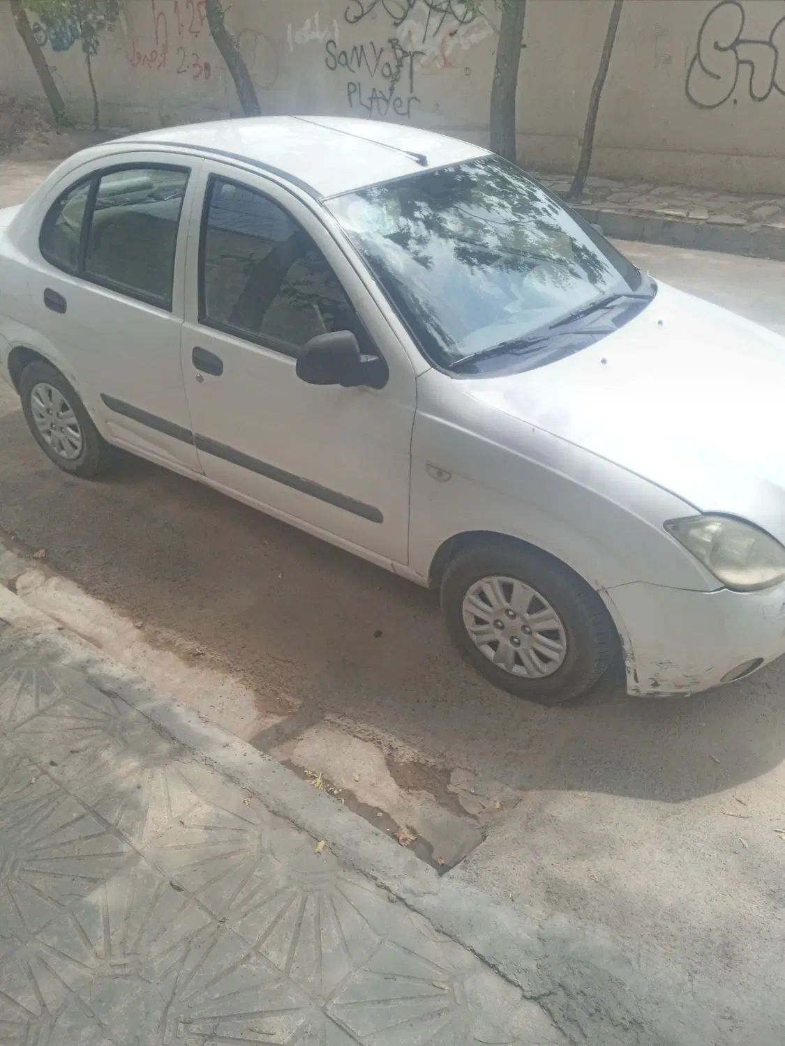 تیبا صندوق دار LX - 1391